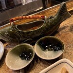 小川の魚 - 