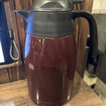 炭火焼和めし処 しんぱち食堂 - 卓上のお茶ポット❗️