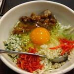 鉄板焼 えびす屋 - 牛煮込みカルビ玉