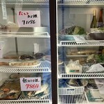 佳鱗亭 - いかにも新鮮そうな食材たち