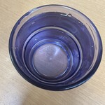 横浜らーめん 武蔵家 - ドリンク写真:足立区のお水。美味しいよ。