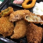 山田コロッケ店 - 山田コロッケ店のコロッケ弁当、カレー・明太子・ビーフ３種（14.11）