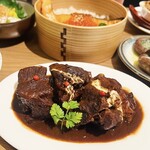 和食とお酒 新宿ヤオシン - お箸で切れるビーフシチュー　