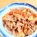 やぶ善 - 見ただけで判る肉質と、濃厚な味付け。