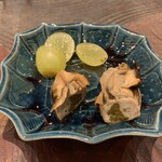 う越貞 - 仙鳳趾 牡蠣のスモークの実山椒入り太白胡麻油