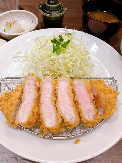 一番くじラストワン賞とんかつ とんかつ一番2deux 川西店 （トンカツイチバンドゥ） - 川西能勢口