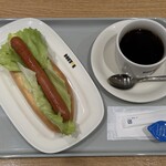 ドトールコーヒーショップ - レタスドックとブレンドコーヒー