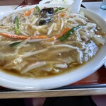 ラーメン まるとも - あつあつのあんかけが、たっぷり