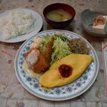 キッチン長崎 - 料理写真:白身魚フライ オムレツ盛合せ　850円