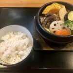 燻製とスパイスカレー けむり - エビのスープをチョイスして+¥100-