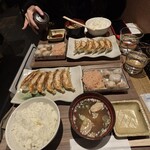 ぎょうざ処 高辻 亮昌 本店 - ぎょうざ定食Ｂ(¥1150)