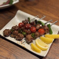 馬刺しと焼き鳥 グルマン三年坂 - 