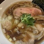 中華そば 幻六 - ワンタン醤油そば　1340円