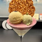 パフェ、珈琲、酒、佐藤 - 