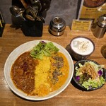 SPICY CURRY 魯珈 - 