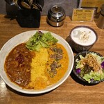 SPICY CURRY 魯珈 - 