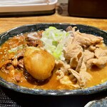 北新地やまがた屋 - 2種盛り定食(和牛ビーフシチュー、豚もつ煮込み)
