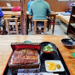 川安 - テーブル席にて
