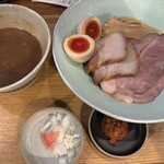 いかれたヌードル フィッシュトンズ - 