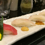 Ryuukyuu Kaitensushi Mirai - 県産魚の食べくらべ