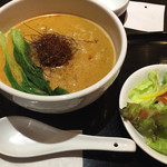 胡麻際だつ担々麺(*^_^*)