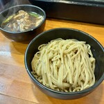 ラーメン 哲史 - ・豚カルビ煮込み醤油つけ麺 1350円
                                　※限定　ごぼう麺変更