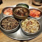 韓国料理 ナッチャン - キムチ・ナムル6種の盛り合わせ