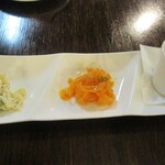 Pizzeria 244 - ランチの前菜とスープ