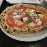Pizzeria 244 - マルゲリータ