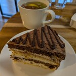 VINCULO  ESTUDIO - その姿からは想像出来ないネーミング、鳥のミルク