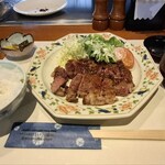 カフェ＆鉄板レストラン 藤川 - サービスランチ全体