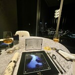 中国料理 眺遊楼(横浜ベイコート倶楽部 ホテル＆スパリゾート) - コース@12,100
                                ジャスミンティー(Jewel of Flower HANA)@2,640