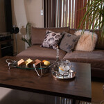 Cafesalon LYRIC - Sofa Seating