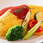 KENNETH BISTRO - 料理写真:昔ながらのオムライス