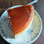 安濃サービスエリア 上り スーベニアショップ - 大内山牛乳のチーズケーキ