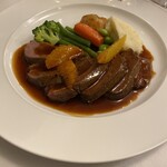 ル・クロ・モンマルトル - マグレ鴨のロースト　オレンジソース