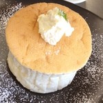 ソフトクリーム畑&チル アウト - 米粉のスフレホットケーキ(o^^o)