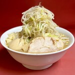 ラーメン二郎 - 小ラーメン 豚2枚・ニンニク・アブラ・味つき玉子