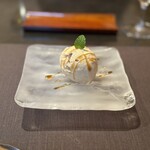 仙臺 アビルヴァン 和牛 - デザートのアイスクリーム。今回はほうじ茶