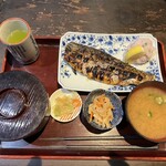 炭火焼専門食処 白銀屋 - 