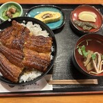 炭火焼うなぎ 東山物産 - 