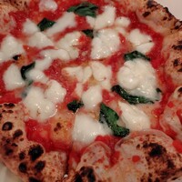 ナプレ 横浜高島屋店 - 水牛とモッツアレラのマルゲリータ