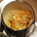 割烹さいお - 京揚げと白菜の炊いたん