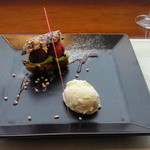 エシェル ドゥ アンジェ - ランチ　￥２６５０のコース　デザート　（２０１４．１２．４）