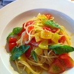 Osteria Gioia - 自家製トマトとバジリコ　パスタ