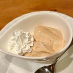 生パスタ＆ワインバル ビアージョ - デザートのカスタードプリンが美味すぎる‼️