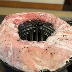 じごいもの豚 - 