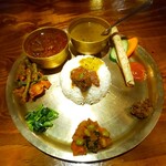 ネパールステーション - タカリセット