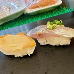 立喰い寿司 ひなと丸 - つぶ貝・あじ