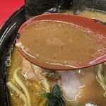 豚骨醤油ラーメン 王道家 柏店 - 